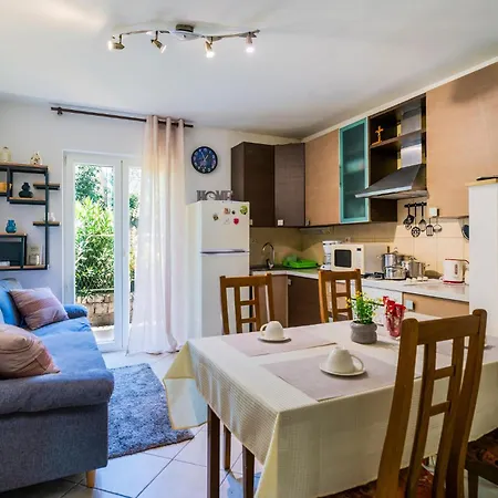 Stunning In With Wifi Appartement Split
